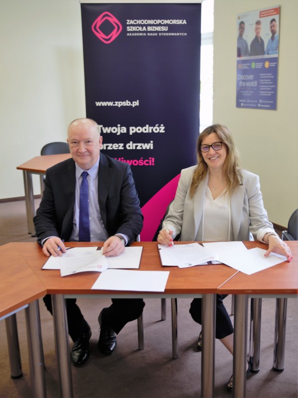 Podpisanie umowy o współpracy z Zachodniopomorską Szkołą Biznesu Akademią Nauk Stosowanych w Szczecinie -