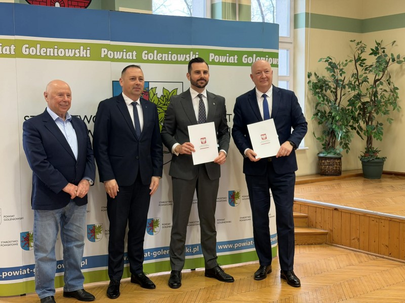 Podpisanie umowy dotyczącej realizacji inwestycji polegającej na rozbudowie drogi powiatowej nr 4305Z w miejscowości Kulice