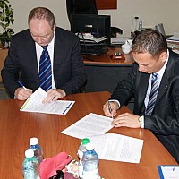 Podpisanie umowy na budowę placówki opiekuńczo-wychowawczej