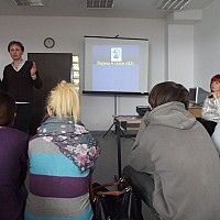 Młodzież Zespołu Szkół spotkała się z położnymi środowiskowymi