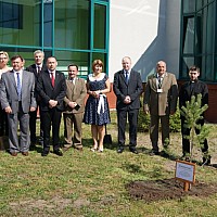 Uroczyste zasadzenie drzewka poświęconego przez Benedykta XVI - Benedyktynka