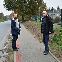 Budowa chodnika w Przybiernowie